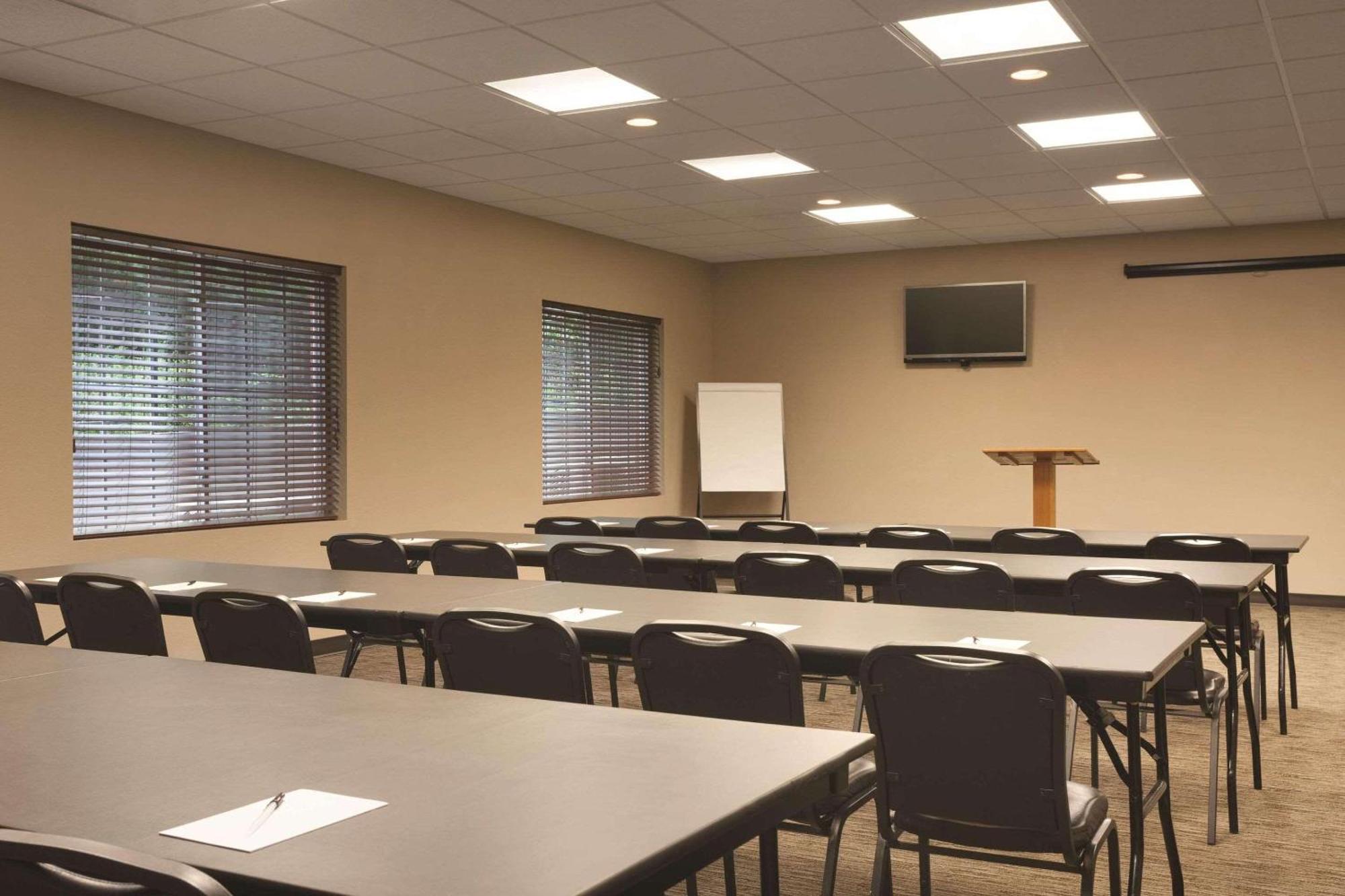 Country Inn & Suites By Radisson, Goodlettsville, Tn ภายนอก รูปภาพ