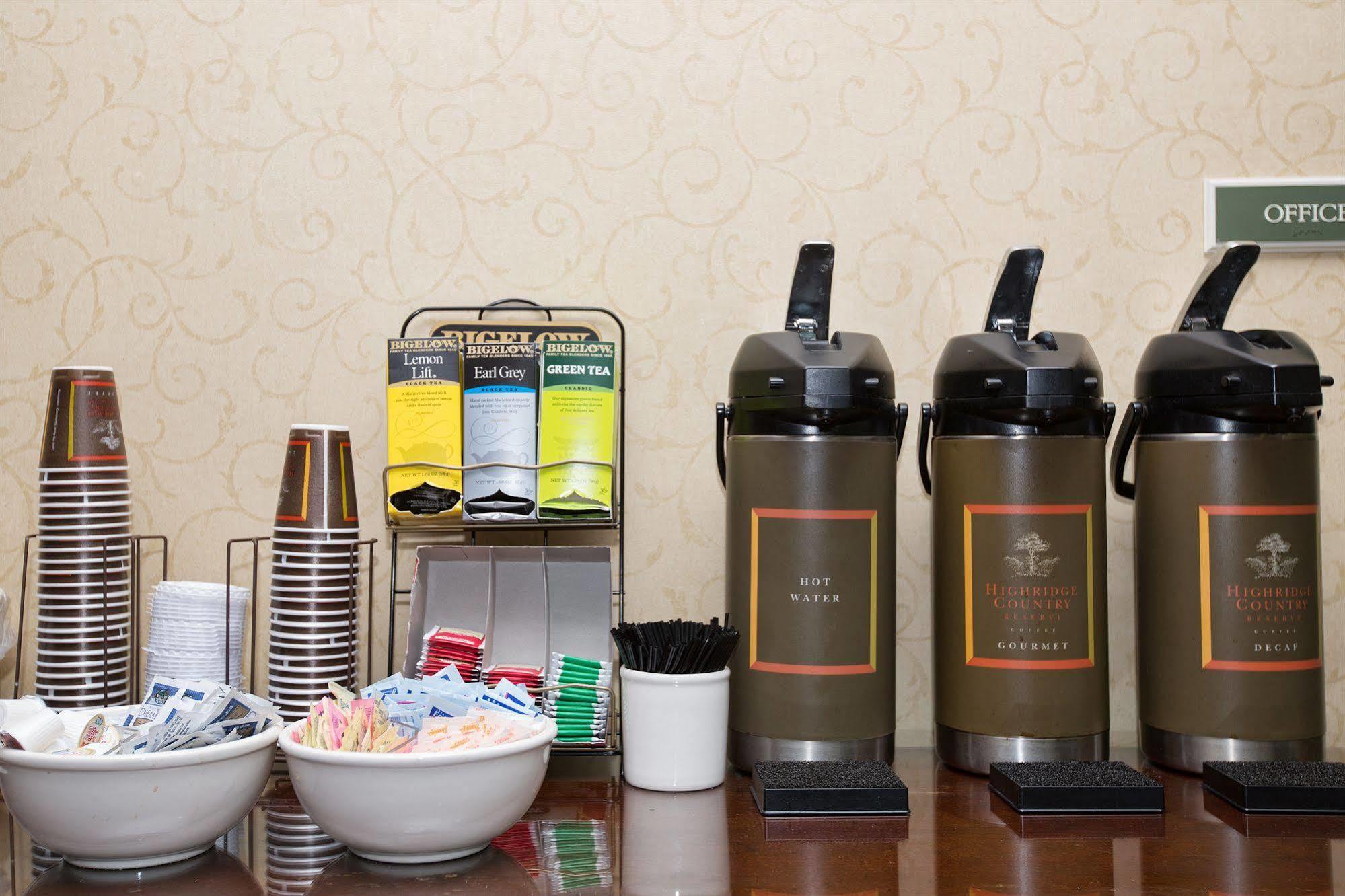 Country Inn & Suites By Radisson, Goodlettsville, Tn ภายนอก รูปภาพ